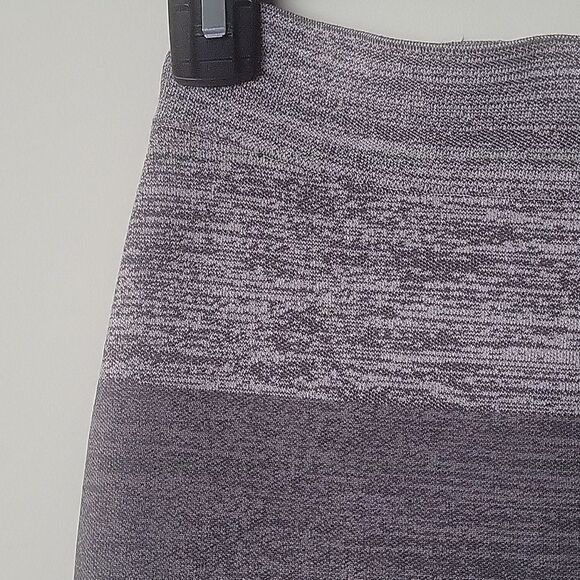 NWT BCBG Gray Black Stripe S Bandage Sexy Pencil Fitted BodyCon Knee Skirt Work - Picture 2 of 6